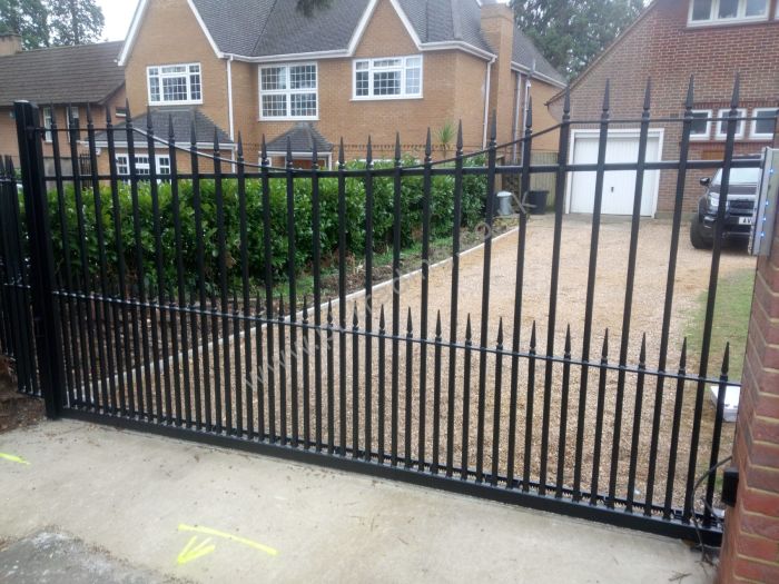 Bespoke automatic steel gates by PL Trading, London
