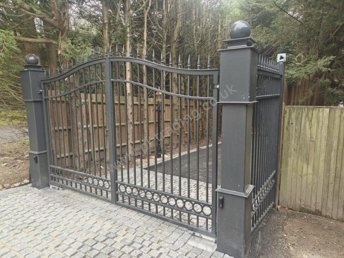 Automatic Gates — bespoke steel metalwork by PL Trading, London