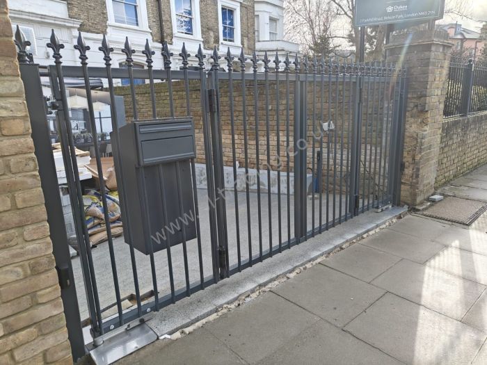 Automatic Gates — bespoke steel metalwork by PL Trading, London
