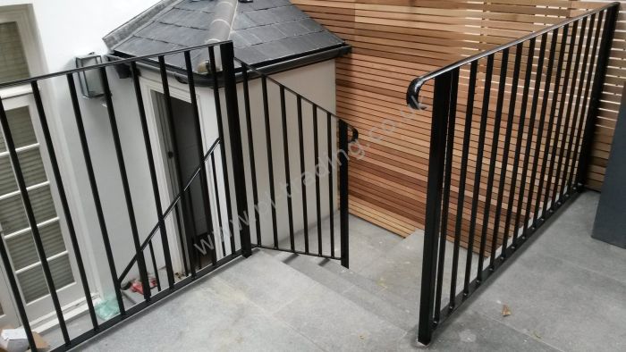 Balustrades & Handrails
