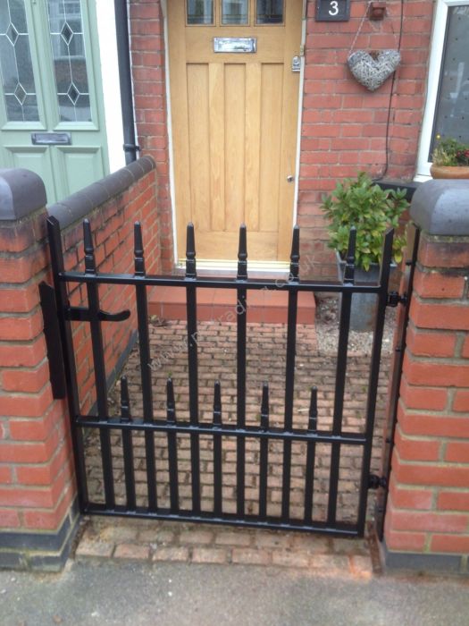 Gates — bespoke steel metalwork by PL Trading, London