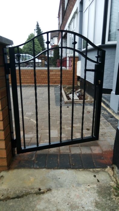 Gates — bespoke steel metalwork by PL Trading, London