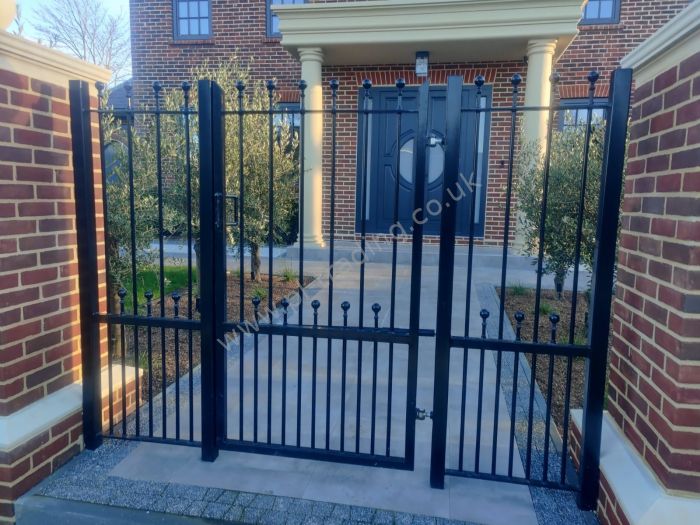 Gates — bespoke steel metalwork by PL Trading, London