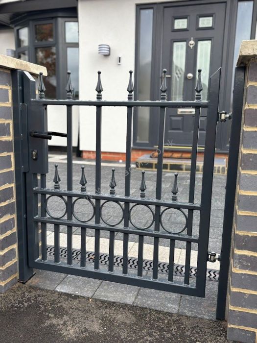Gates — bespoke steel metalwork by PL Trading, London