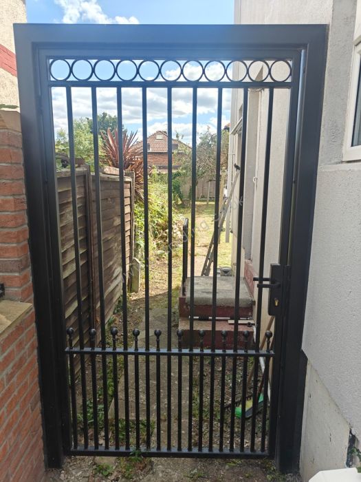 Gates — bespoke steel metalwork by PL Trading, London