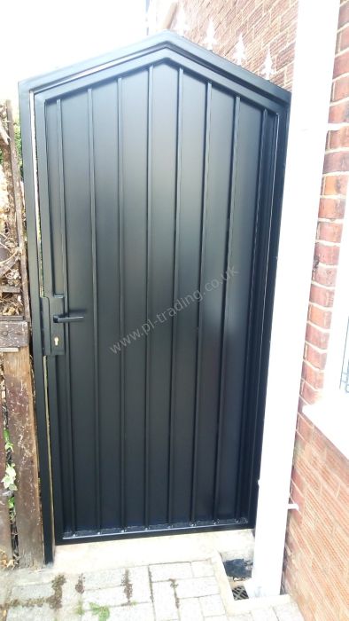 Gates — bespoke steel metalwork by PL Trading, London