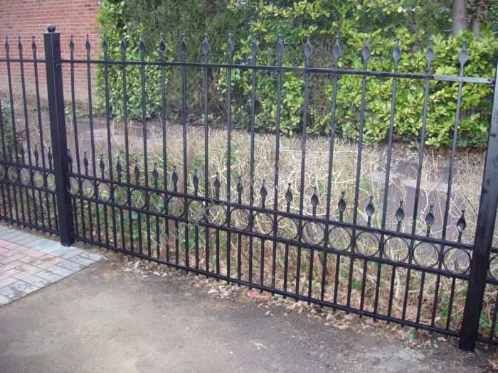 Railings — bespoke steel metalwork by PL Trading, London