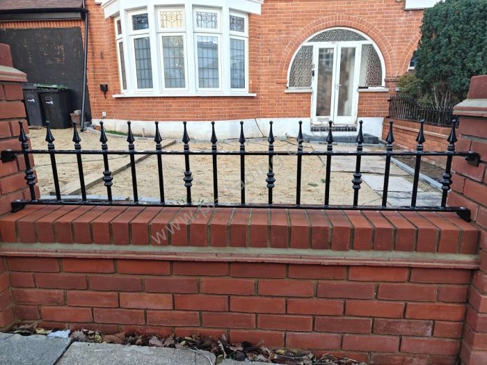 Railings — bespoke steel metalwork by PL Trading, London